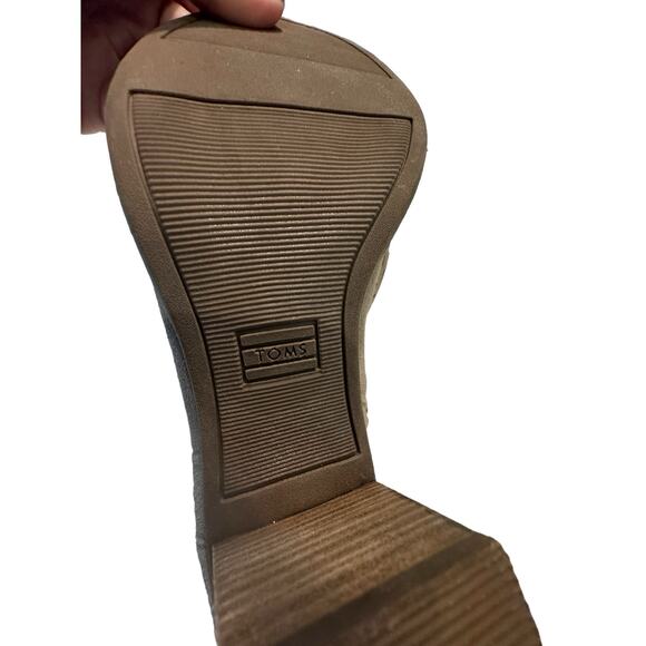 TOMS Desert Taupe Suede Majorca Heeled Peep toe Ankle Boot Women’s Size 8.5 - Picture 6 of 7